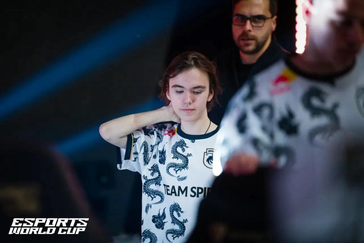 【赛前预告】2025LPL春季赛 1月23日 FPX vs SN